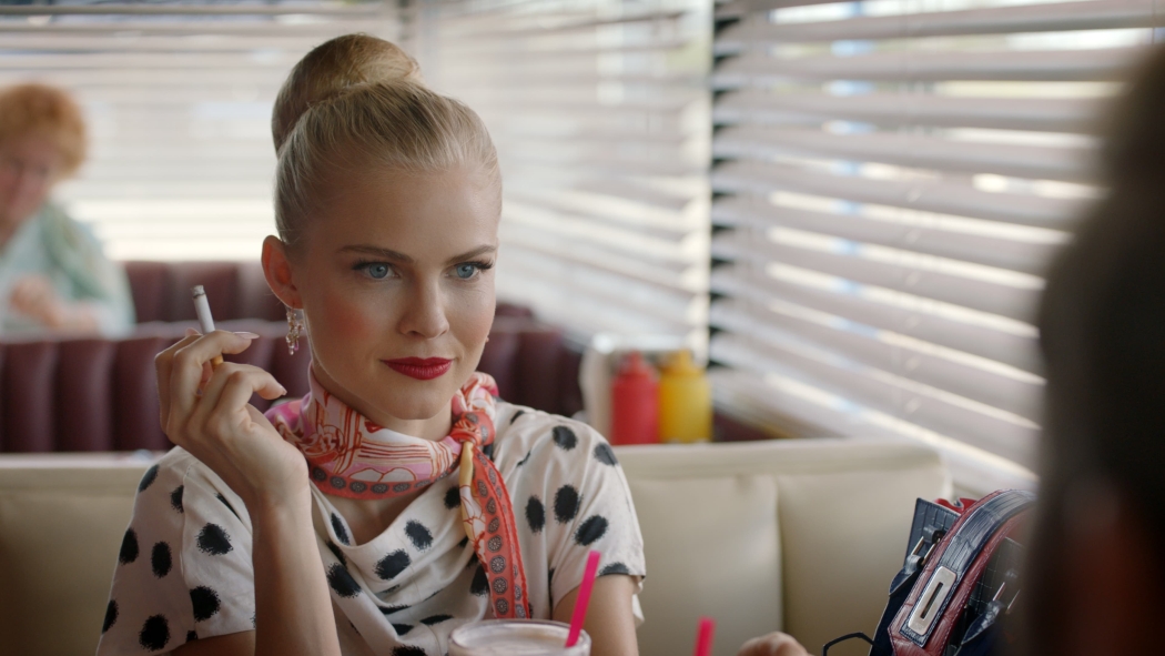 Karanlık Düşman izle