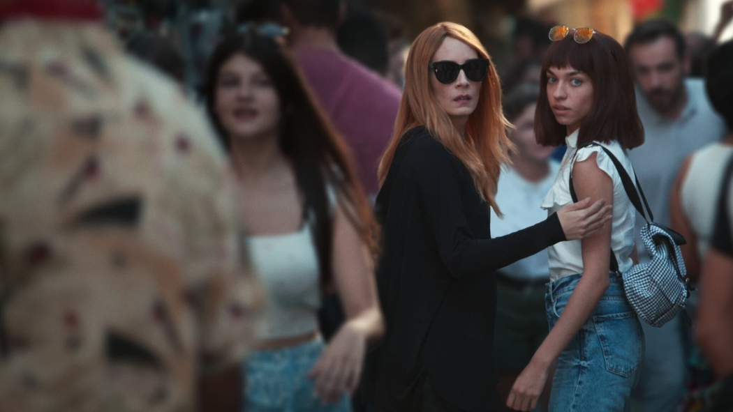 Biz Kimden Kaçıyorduk Anne? 1. Sezon 6. Bölüm izle
