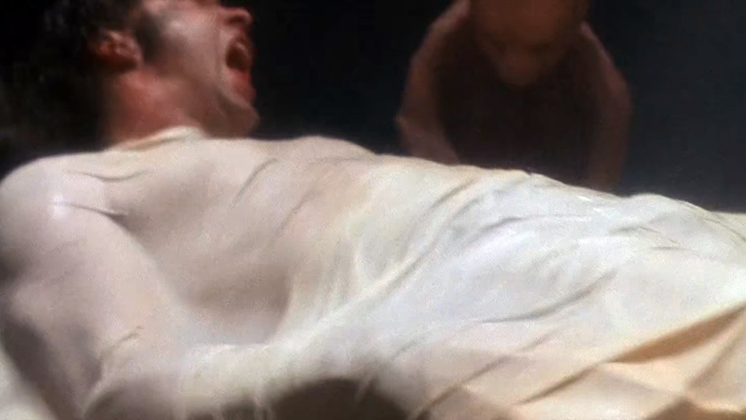 Gökyüzünde Ateş (1993) izle