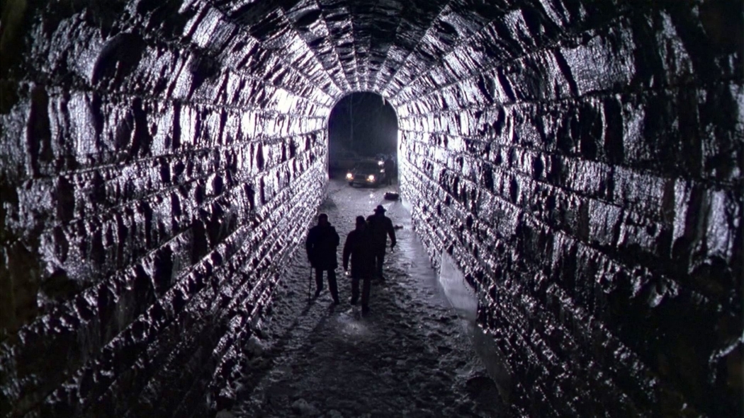 Ölüm Bölgesi (1983) izle
